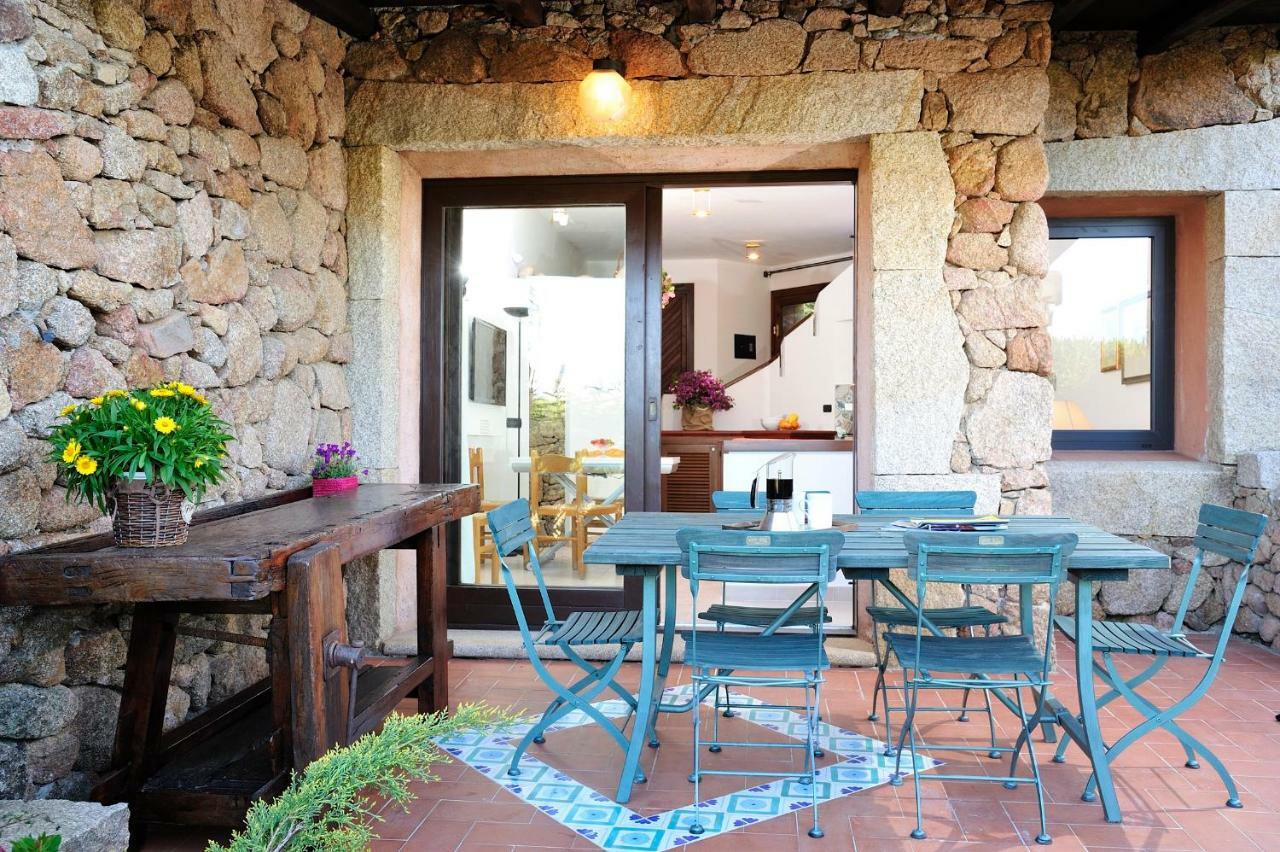 Residence L'Ea Di Lavru - Appartamenti Mono-Bilo-Trilocali Porto San Paolo  Eksteriør billede