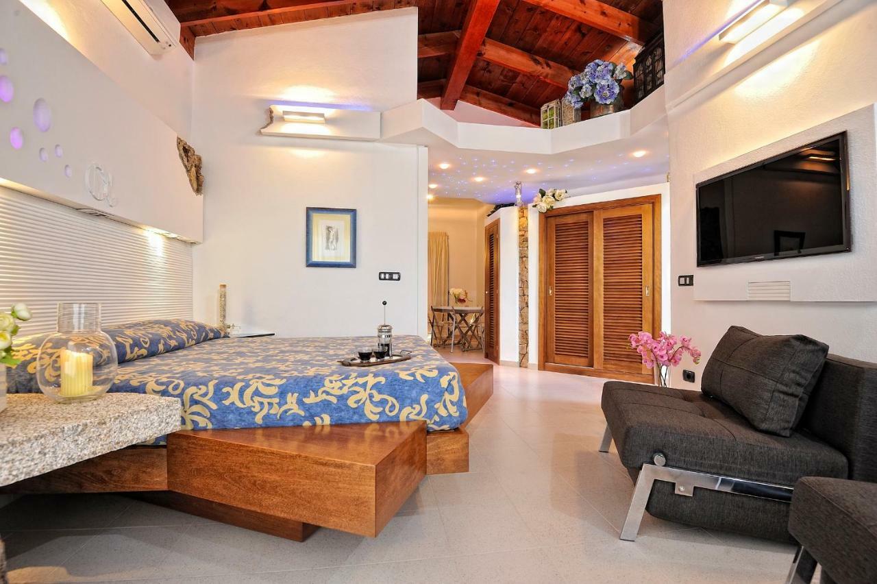 Residence L'Ea Di Lavru - Appartamenti Mono-Bilo-Trilocali Porto San Paolo  Eksteriør billede