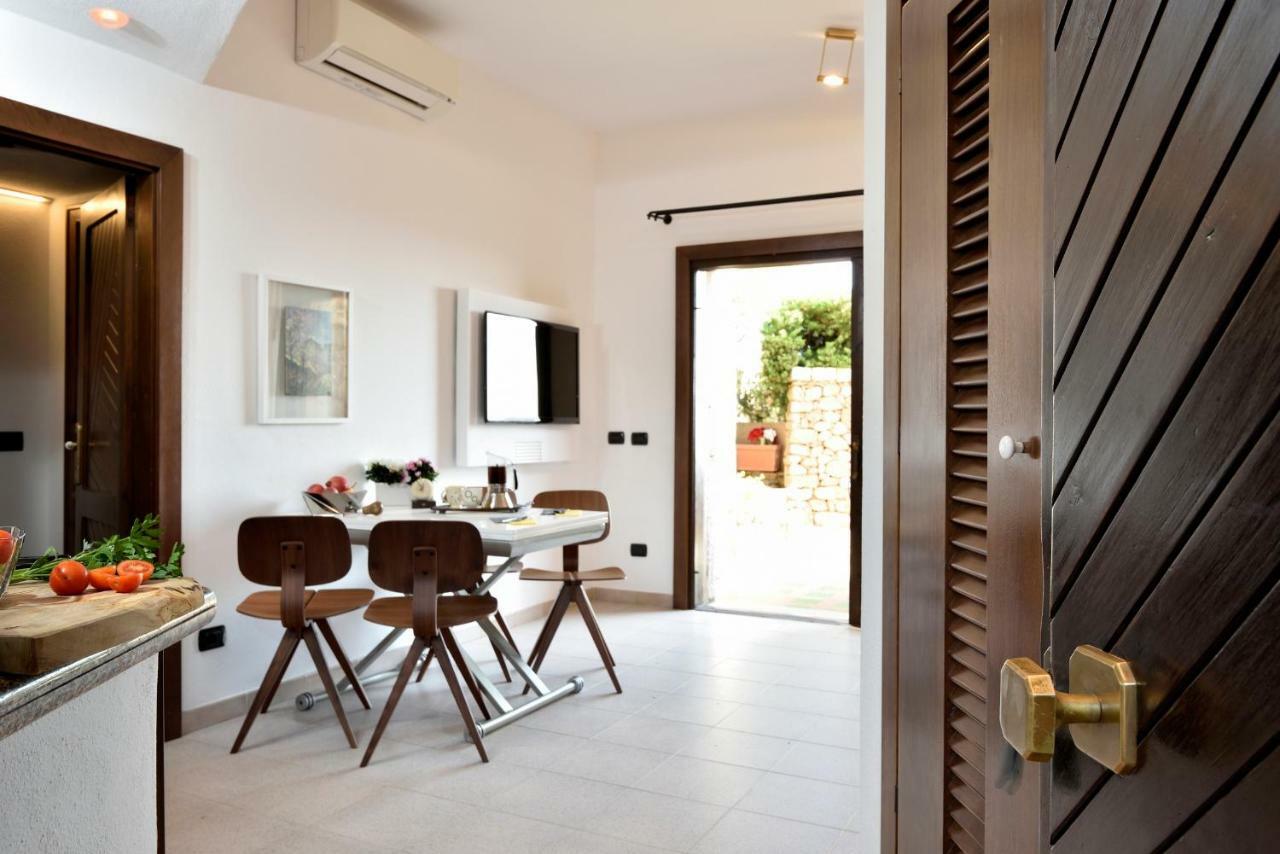 Residence L'Ea Di Lavru - Appartamenti Mono-Bilo-Trilocali Porto San Paolo  Eksteriør billede