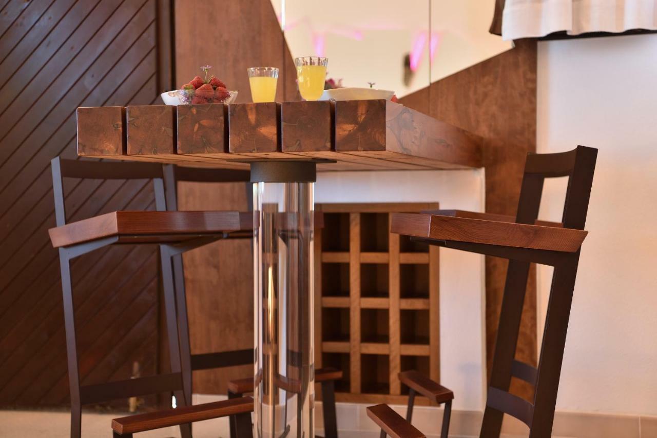 Residence L'Ea Di Lavru - Appartamenti Mono-Bilo-Trilocali Porto San Paolo  Eksteriør billede