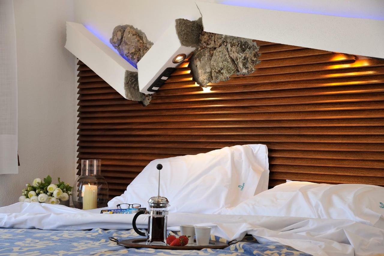 Residence L'Ea Di Lavru - Appartamenti Mono-Bilo-Trilocali Porto San Paolo  Eksteriør billede