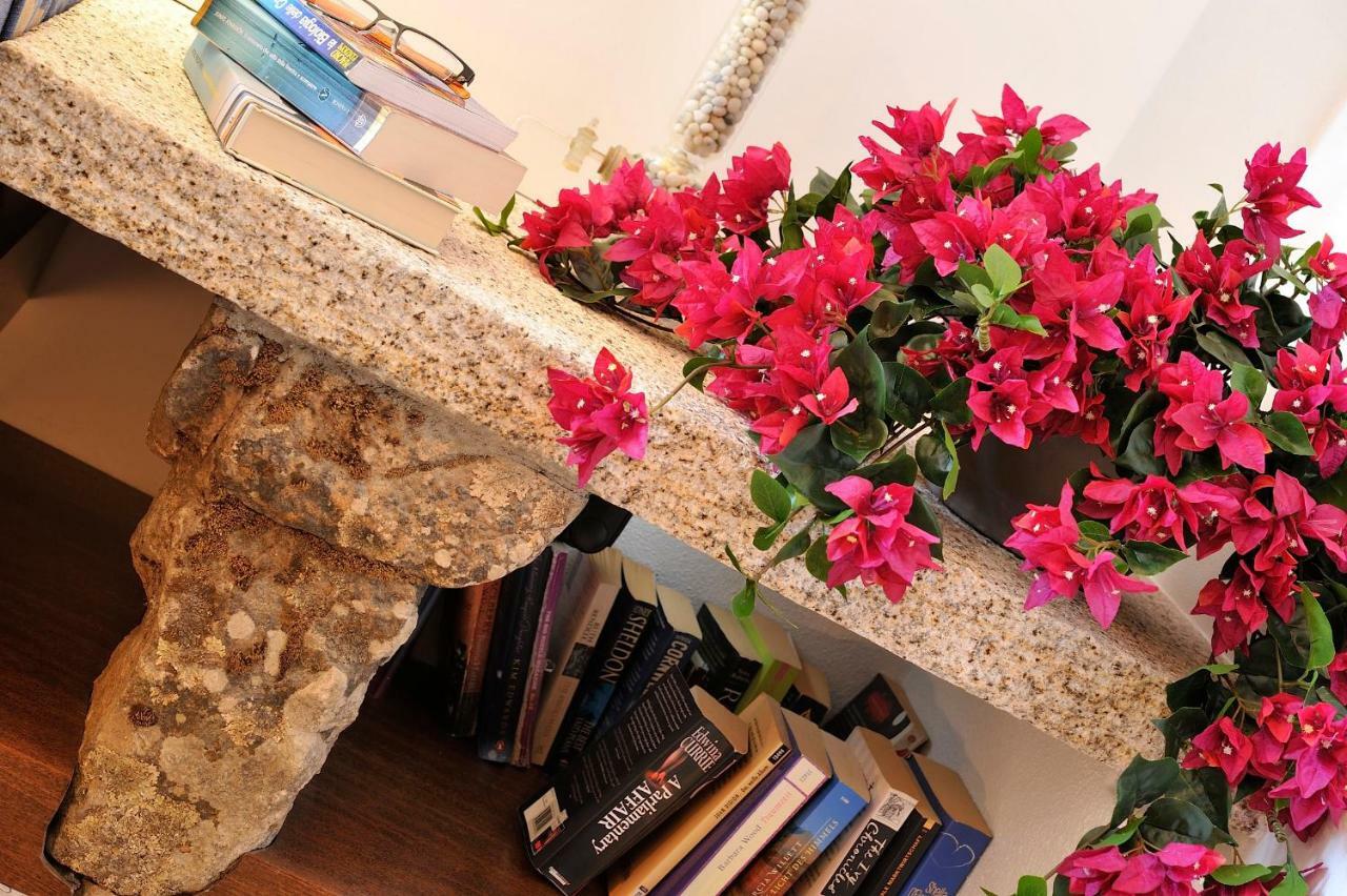 Residence L'Ea Di Lavru - Appartamenti Mono-Bilo-Trilocali Porto San Paolo  Eksteriør billede