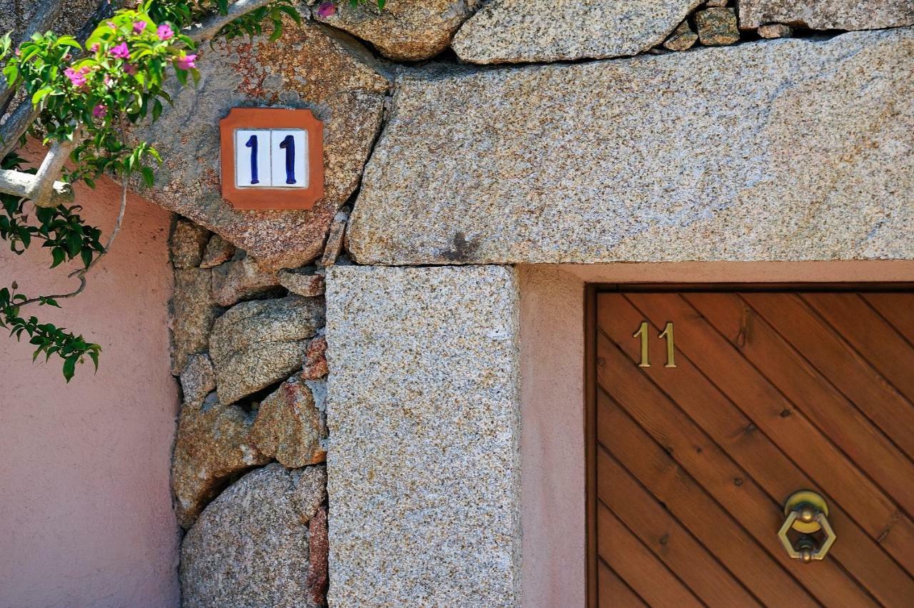 Residence L'Ea Di Lavru - Appartamenti Mono-Bilo-Trilocali Porto San Paolo  Eksteriør billede